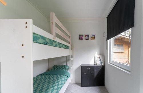 Baarland Casa | Holiday Home in Zeeland near Lake