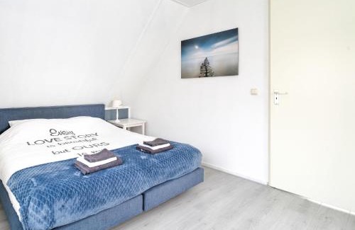 Zeewolde Casa | Holiday Home in Zeewolde near Forest