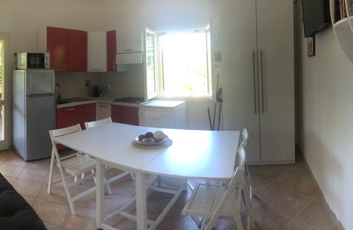 Lacona Casa | Casa de vacaciones "Villetta Lampone" con Wi-Fi, aire acondicionado, jardín y terraza