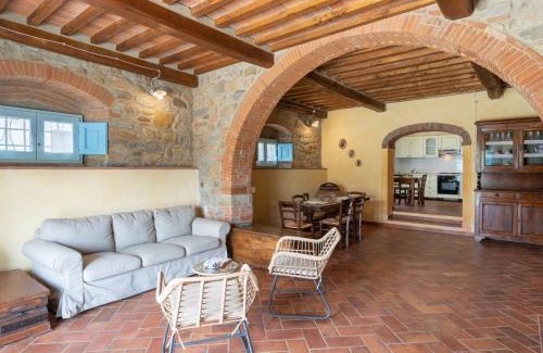 Pievuccia Casa | Holiday Home Santa Lucia by Interhome