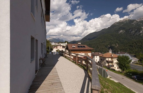 Domegge di Cadore Casa | Casa de vacaciones 'Alle Arce' con vistas al lago, Wi-Fi y aire acondicionado