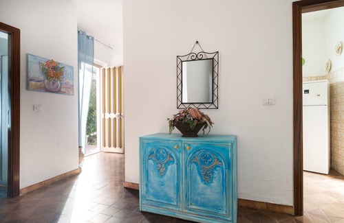 Siniscola Casa | Casa de vacaciones 'Gungui' con terraza privada, jardín compartido y aire acondicionado.