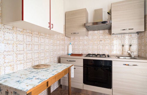 Siniscola Casa | Casa de vacaciones 'Gungui' con terraza privada, jardín compartido y aire acondicionado.