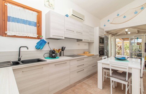San Pietro a Mare Casa | Casa de vacaciones Carlotta junto a la playa con jardín y Wi-Fi