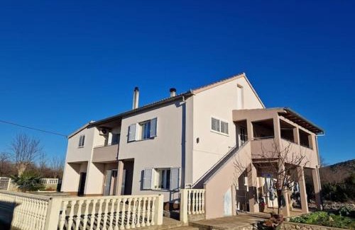 Velim Apartamento | Holiday Home Iva & Luca