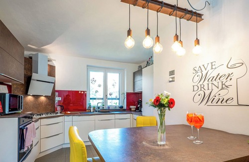 Dongo Casa | Holiday home Jacqueline