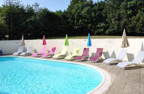 Ploerdut Casa | Casa de vacaciones 'Jade - Gîtes De Kerlividic' con piscina compartida, jardín compartido y Wi-Fi