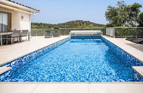 Llauro Casa | Holiday Home Jardins de Camille by Interhome