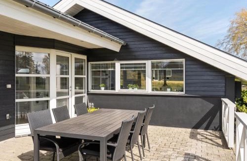 Hvidbjerg Strand Casa | Holiday Home Joannes - 200m from the sea by Interhome
