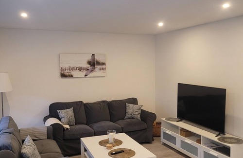 Langen b. Bremerhaven Casa | Casa de vacaciones 'Johann' con terraza privada, jardín privado y Wi-Fi