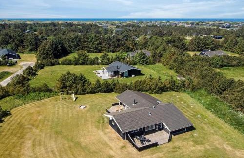 Lokken Casa | Holiday Home Juris - 950m from the sea by Interhome