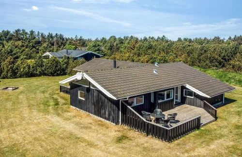 Lokken Casa | Holiday Home Juris - 950m from the sea by Interhome