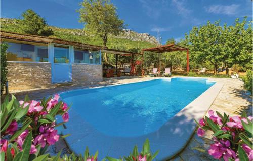 Kastel Kambelovac Casa | Holiday Home Kastel Kambelovac With Sea View I