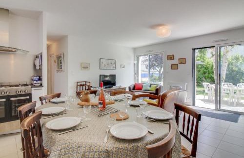 Saint-Lunaire Casa | Holiday Home Ker-Heol by Interhome