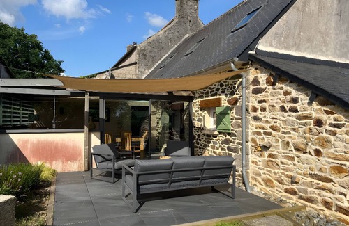 Poullaouen Casa | Casa de vacaciones 'Kergoulas' con terraza privada, jardín privado y Wi-Fi