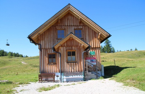 Tauplitz Cabina | Casa de vacaciones 'Kleine Winklerhütte' con vistas a la montaña y jardín privado