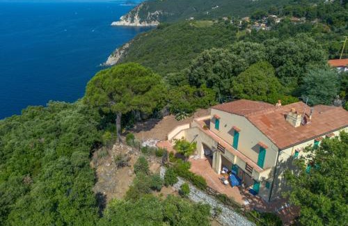 Aia Casa | Holiday Home L'Aietta di Maciarello by Interhome