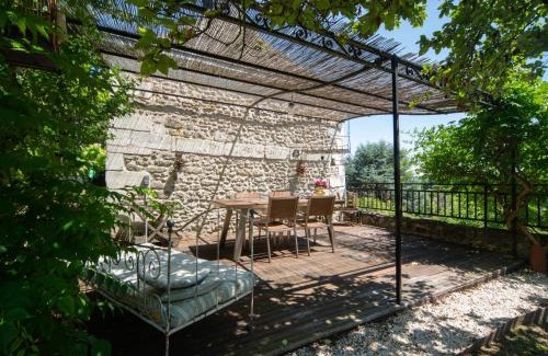 Chissay-en-Touraine Casa | Holiday Home Le Pigeonnier by Interhome