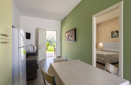 Mazara del Vallo Apartamento | Apartamento "La Perla di Mare - Perla 4" con piscina compartida y Wi-Fi
