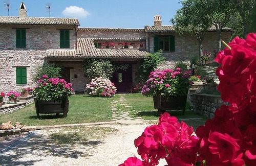 Assisi Apartamento | CASA DE VACACIONES "L'OASI" EN ASIS - Entrada privada, jardín con piscina