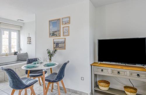 Pirou Casa | Holiday Home L'oyat by Interhome