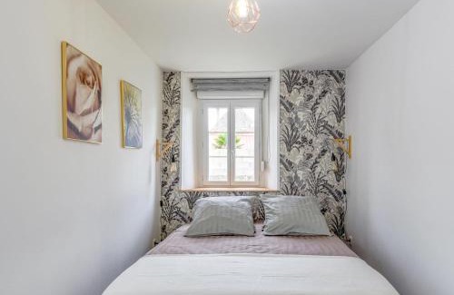 Pirou Casa | Holiday Home L'oyat by Interhome