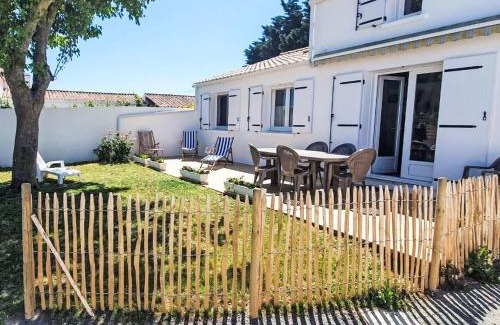 L'Epine Casa | Holiday Home La Bosse XL - Villa - Dépendance by Interhome