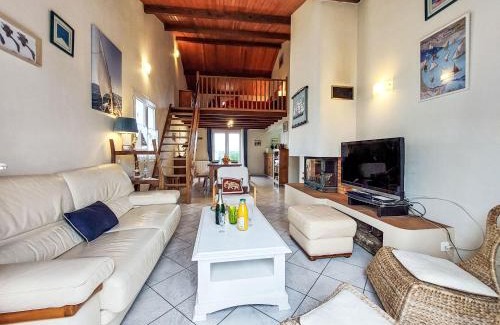 L'Epine Casa | Holiday Home La Bosse XL - Villa - Dépendance by Interhome