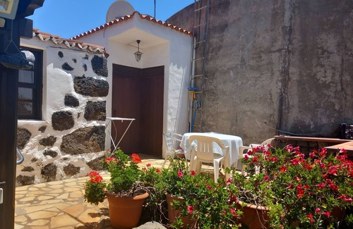 Tijarafe Casa | Casa de vacaciones 'La Carpintera' con vistas al mar, terraza privada y Wi-Fi