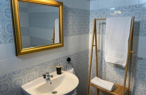 Majada del Moro Casa | Holiday Home 'La Casa De Mama' with Private Pool, Shared Terrace and Wi-Fi