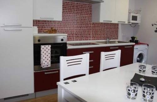 Milagro Casa | Holiday Home 'La Casa Miralrio 1' with Private Terrace, Wi-Fi and Air Conditioning