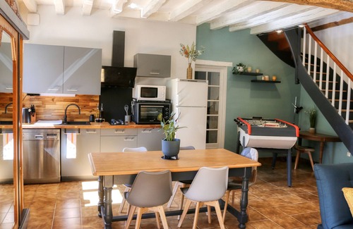 Couffy Casa | Holiday Home 'La Clé Des Champs' with Private Terrace, Private Garden and Wi-Fi