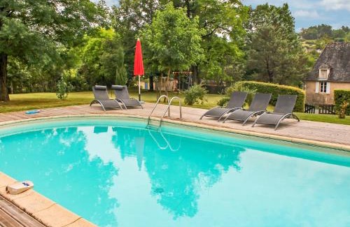 Coly Casa | Holiday Home La Colinoise by Interhome