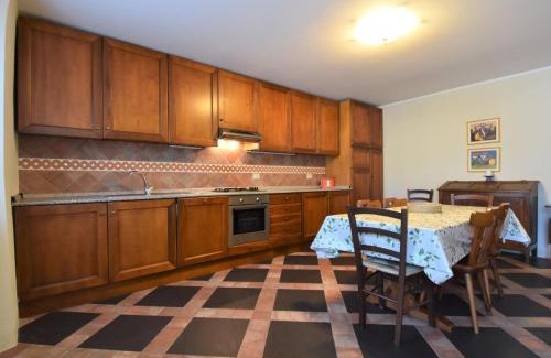 Castana Casa | Holiday Home La Corte Bricca - Casa Padronale by Interhome
