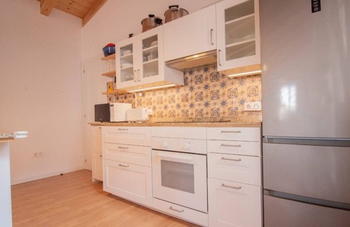 Cerezo de Abajo Casa | Casa de vacaciones 'La Casa Del Maestro' con vistas a la montaña, piscina privada y Wi-Fi