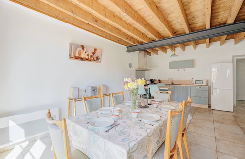 Quebriac Casa | Casa de vacaciones 'La Ferme D'Alcide' con terraza privada, jardín privado y Wi-Fi
