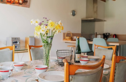 Quebriac Casa | Casa de vacaciones 'La Ferme D'Alcide' con terraza privada, jardín privado y Wi-Fi