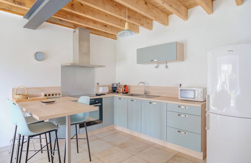 Quebriac Casa | Casa de vacaciones 'La Ferme D'Alcide' con terraza privada, jardín privado y Wi-Fi