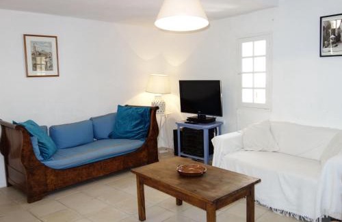 La Cadiere-d'Azur Casa | Holiday Home La Cadièrienne by Interhome