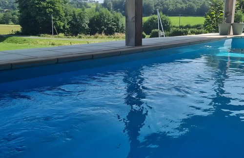 Janaillat Casa | Casa de vacaciones 'La Grande Maison De Janaillat' con terraza privada, jardín privado y Wi-Fi