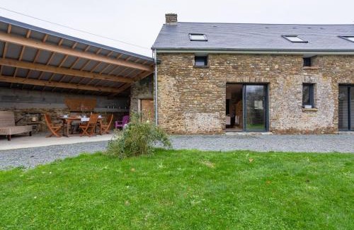 Surville Casa | Holiday Home La Longére by Interhome