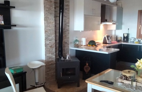 Enix Casa | Casa de vacaciones 'La Mafalda' con vistas al mar, terraza privada y aire acondicionado
