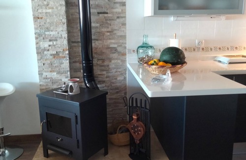 Enix Casa | Casa de vacaciones 'La Mafalda' con vistas al mar, terraza privada y aire acondicionado