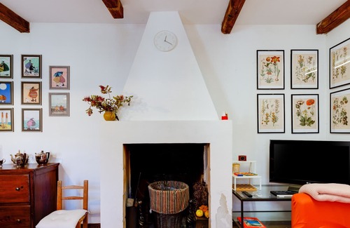 Laconi Casa | Casa de vacaciones 'La Maisonette Casa Vacanze ' con vistas a la montaña, Wi-Fi y aire acondicionado