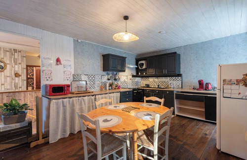 Escot Casa | Casa de vacaciones 'La Pondique' con vistas a la montaña, terraza privada y Wi-Fi