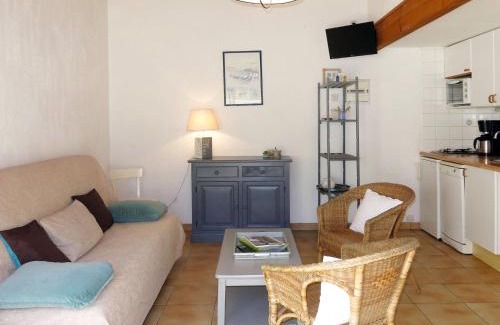 La Flotte Casa | Holiday Home La Touche-3 by Interhome