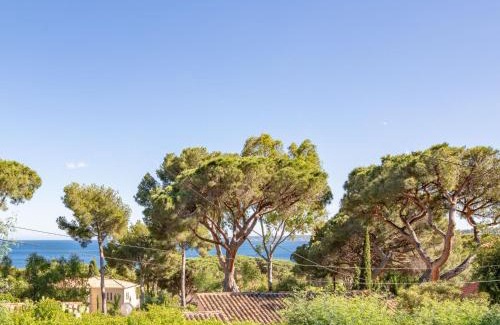 Plage de la Garonnette Casa | Holiday Home La Treille by Interhome