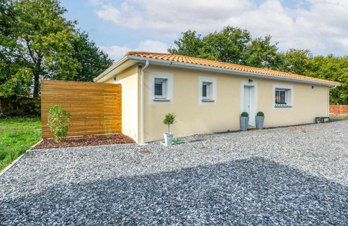 Aureilhan Casa | Holiday Home la tuilerie