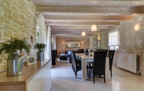 Korenici Casa | Holiday Home Ladici Ii