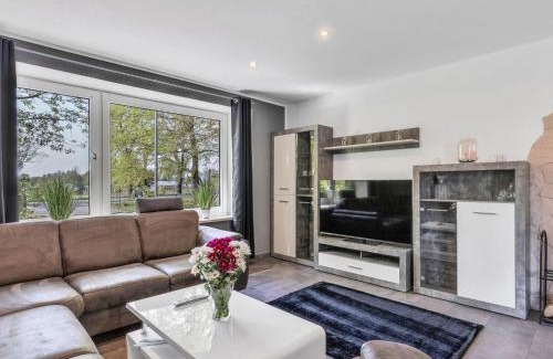 Wingst Casa | Holiday Home Landliebe by Interhome